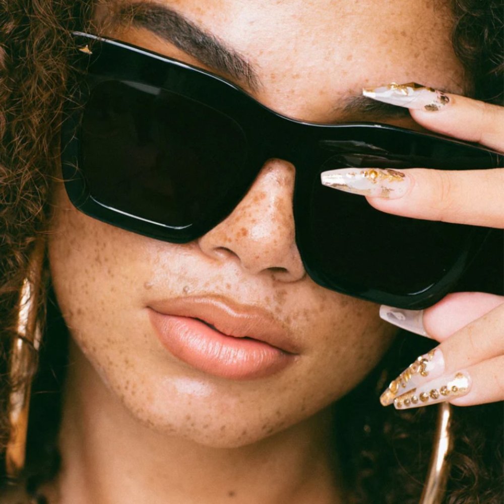 Dezi "Fall Back" Sunglasses *BRAND NEW*